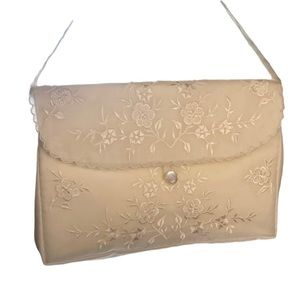 Vintage Cream Floral Embroidered Handbag Lightweight Bridal Wedding 8” wide